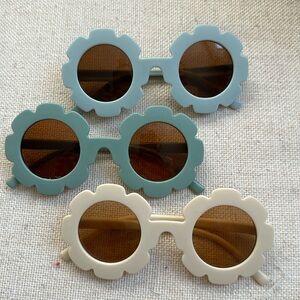 3 pairs of baby sunglasses